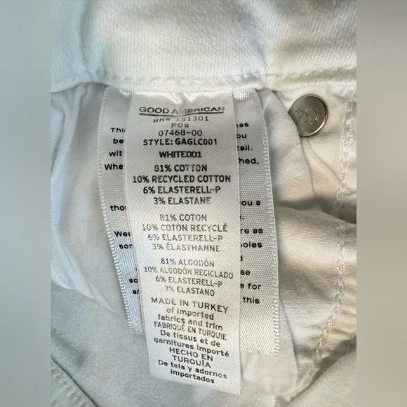 Good American | Good Legs Cropped Jeans (6/28) Inseam 27”​ - Picture 8 of 9